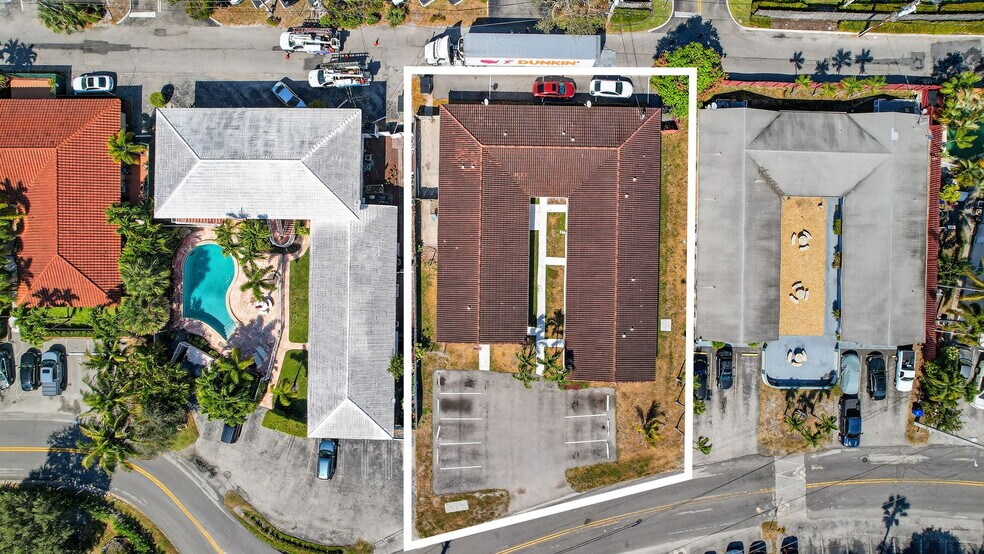 More Photos Of 4825 NE 23rd Ave, Fort Lauderdale Apartments For Sale