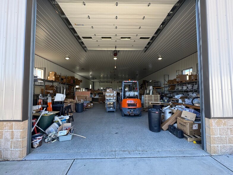 More Photos Of 1046 Ekastown Rd, Saxonburg Office Residential For Lease