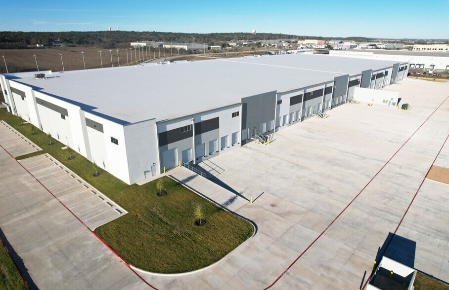 More Photos Of Tejas Way, Schertz Warehouse For Sale