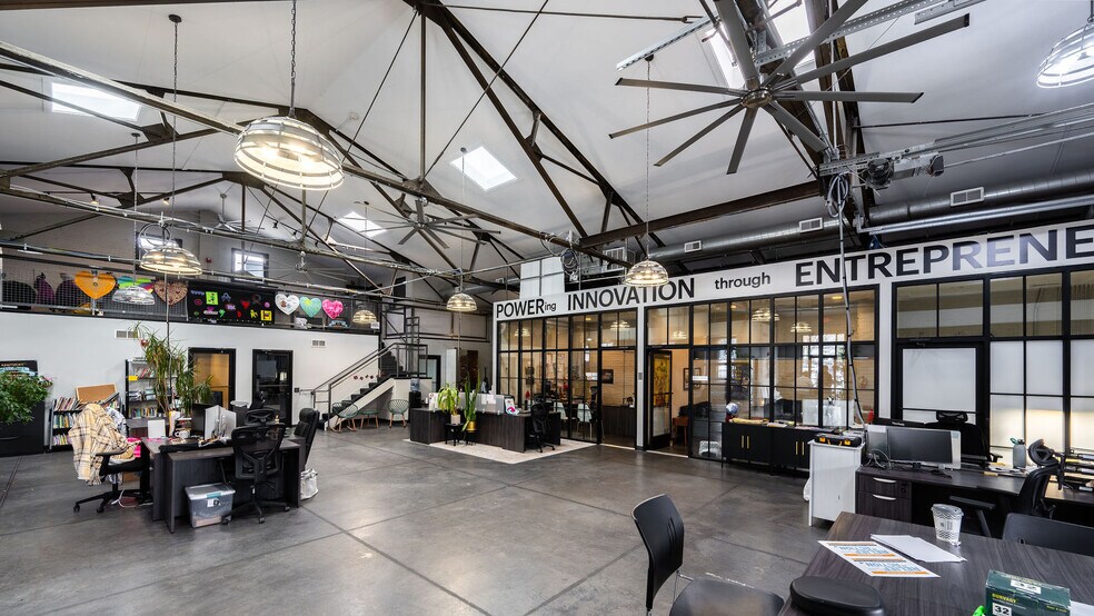 More Photos Of 632 Russell St, Covington Research And Development For Lease