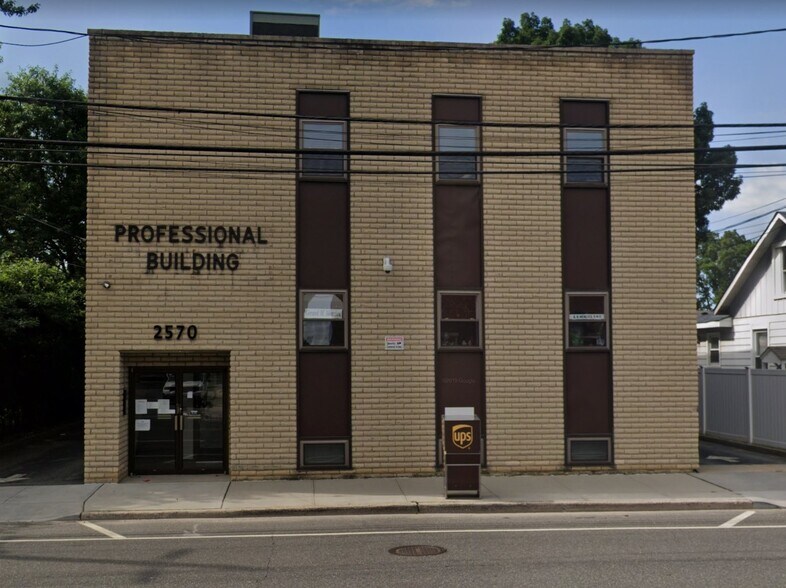 Primary Photo Of 2570 Jerusalem ave, North Bellmore Office For Lease