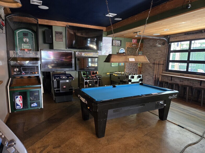 More Photos Of 4570 Main St, Manchester Center General Retail For Sale