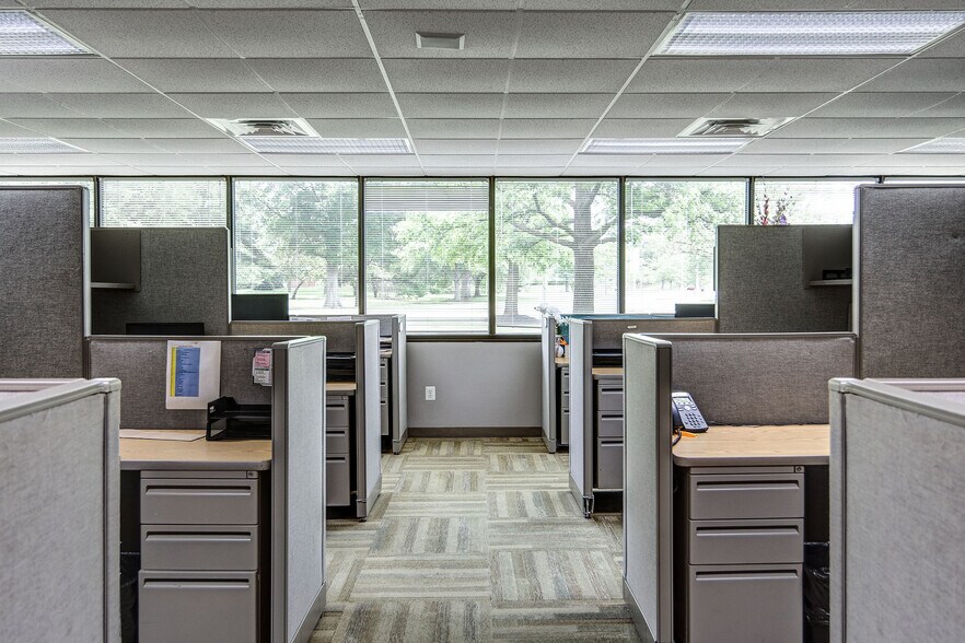 More Photos Of 101 Laurel Rd, Voorhees Office For Lease