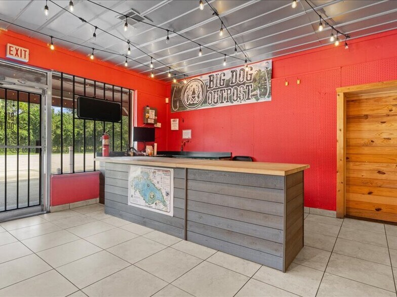 More Photos Of 10730 Camp Mack Rd, Lake Wales Storefront Retail Residential For Sale