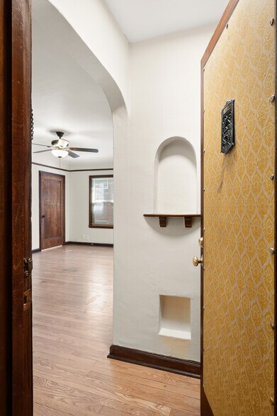 More Photos Of , Seattle Multifamily For Sale