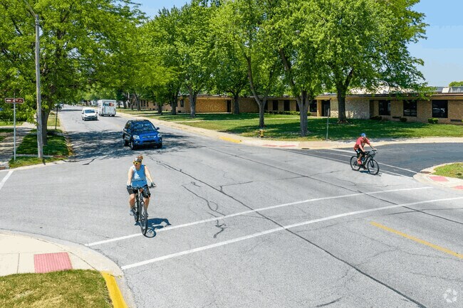 More Photos Of 9620 Farmer Dr, Highland Apartments For Sale