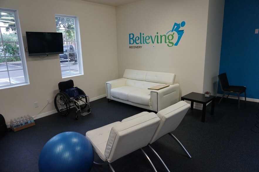 More Photos Of 7008 N Himes Ave, Tampa Office For Lease