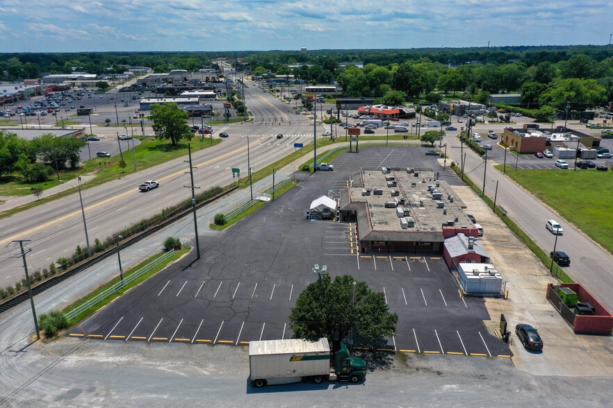 More Photos Of 411 N Eastern Blvd, Fayetteville Restaurant For Sale