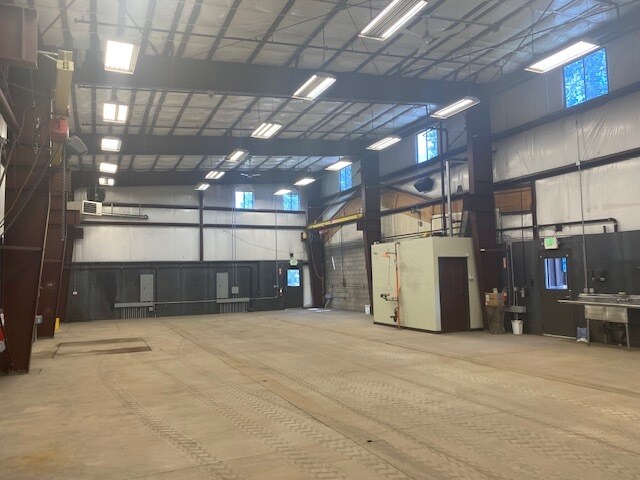More Photos Of 540 National Ave, Tahoe Vista Manufacturing For Lease