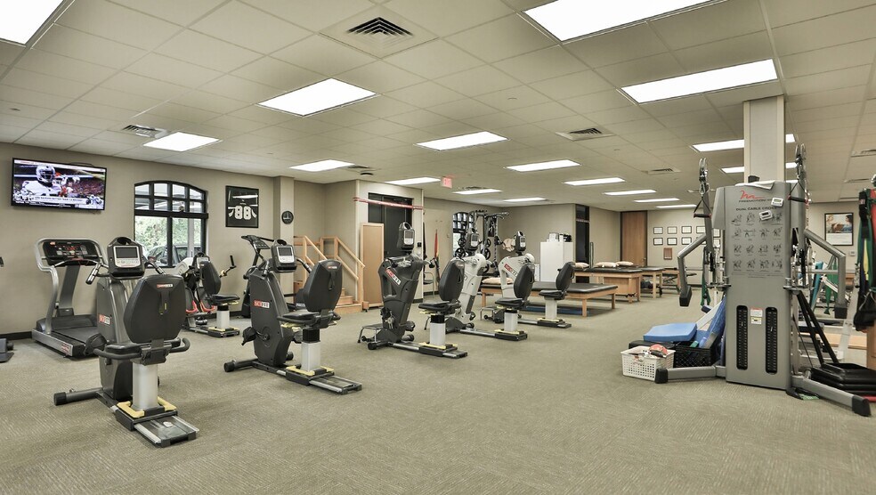 More Photos Of 601 Rockmead Dr, Kingwood Medical For Sale