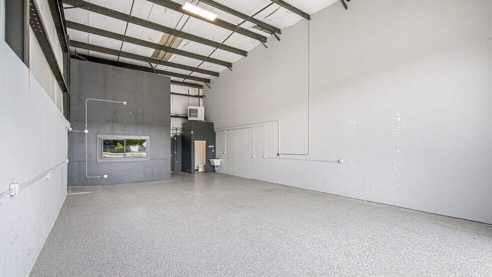 More Photos Of 1448 Grove St, Healdsburg Industrial For Lease