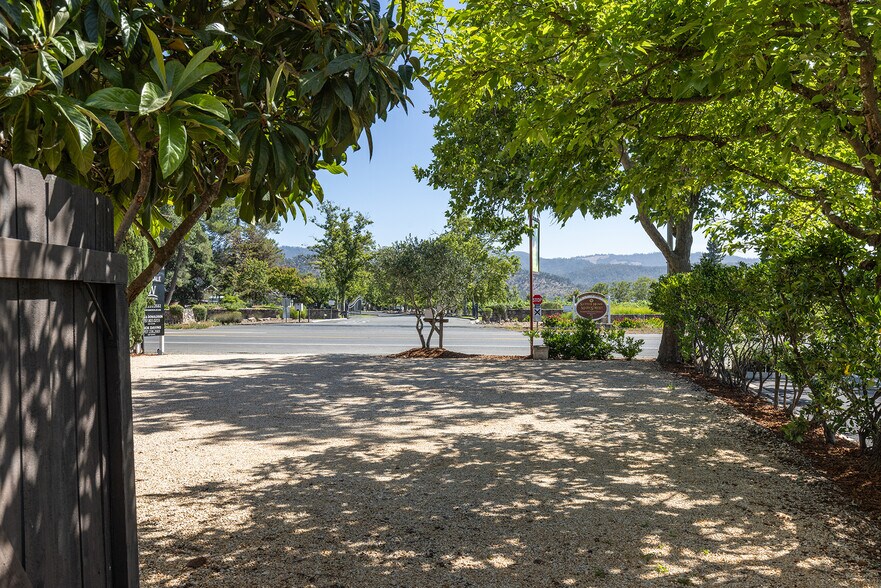 More Photos Of 115 Main St, Saint Helena Freestanding For Sale
