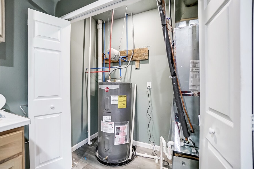 More Photos Of 2124 Saint Michael St, Cincinnati Apartments For Sale