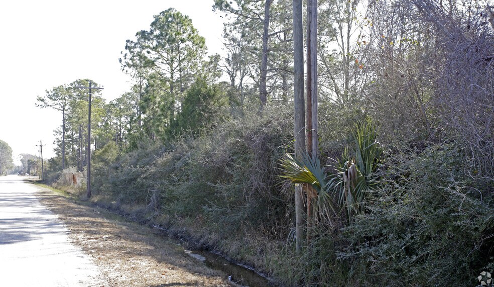 More Photos Of 1504 McKenzie Rd, Panama City Land For Lease