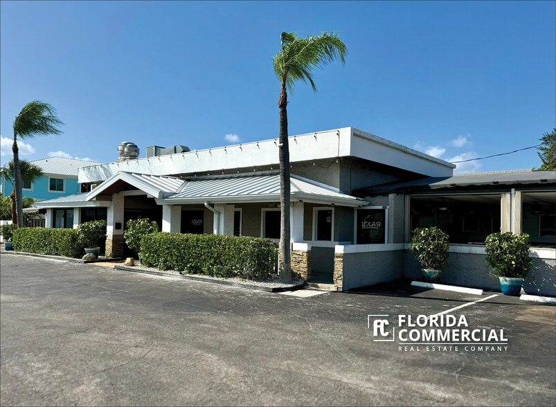 Primary Photo Of 300 SW Federal Hwy, Stuart Restaurant For Sale