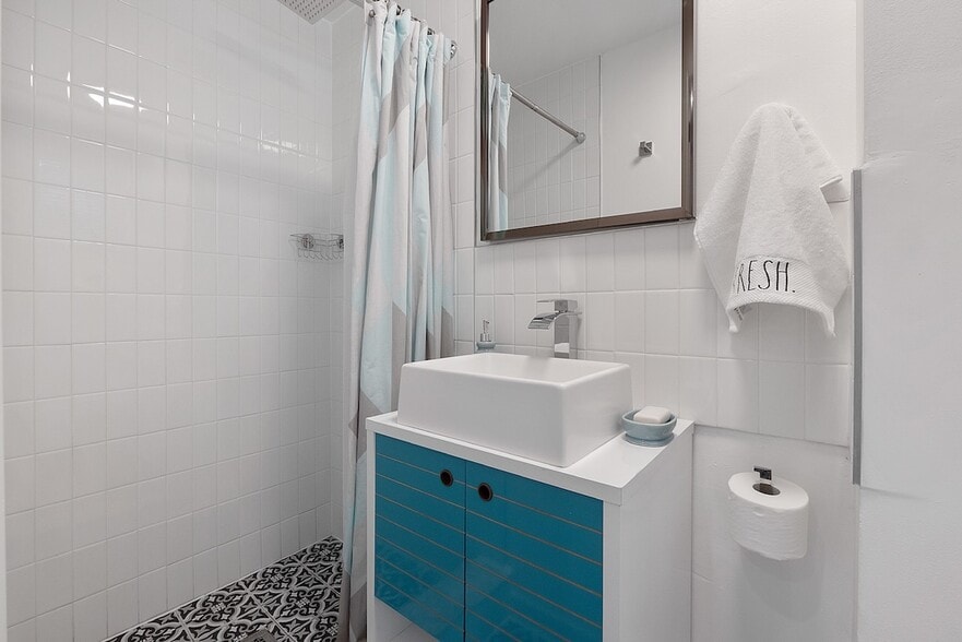 More Photos Of 227 Clinton St, Hoboken Apartments For Sale