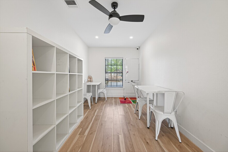 More Photos Of 8911 West Ln, Magnolia Office For Sale