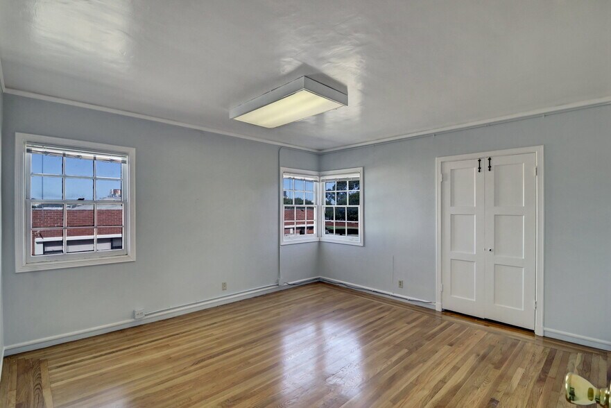 More Photos Of 2600 Macdonald Ave, Richmond Office Residential For Sale