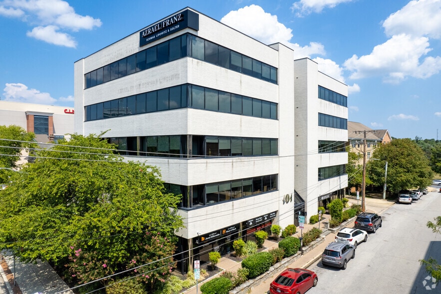 More Photos Of 101 E Chesapeake Ave, Towson Office For Lease