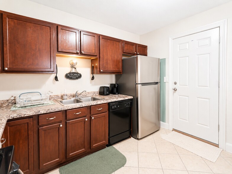 More Photos Of 3435 Rosedale St, Houston Apartments For Sale