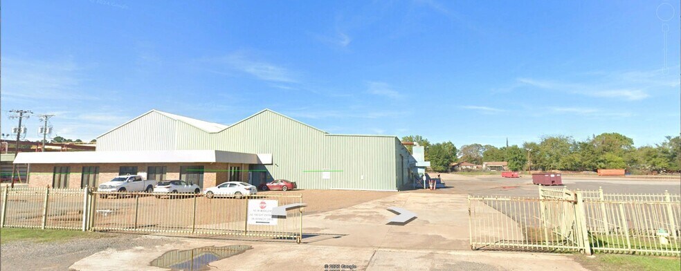 More Photos Of 4302 W 70th St, Shreveport Warehouse For Sale