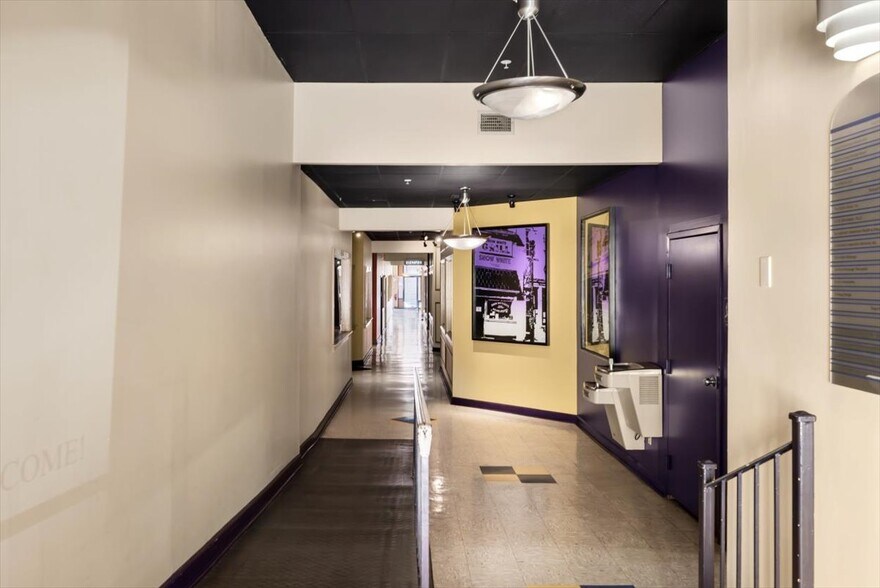 More Photos Of 9 N Loudoun St, Winchester Office For Sale