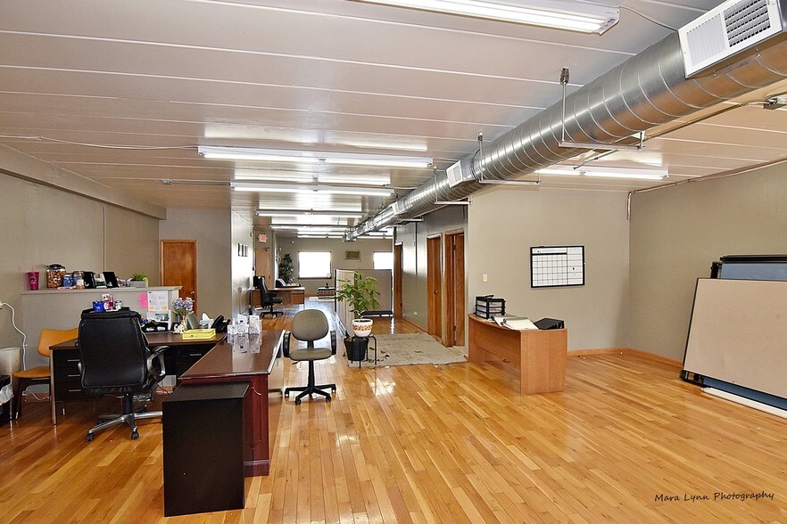 More Photos Of 1025 E 162nd St, South Holland Storefront Retail Office For Lease