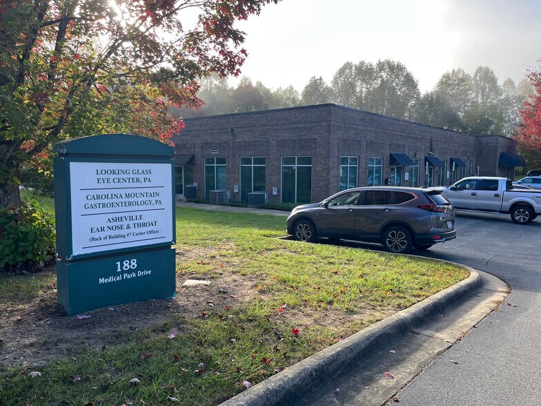 More Photos Of 188 Medical Park Dr, Brevard Medical For Lease