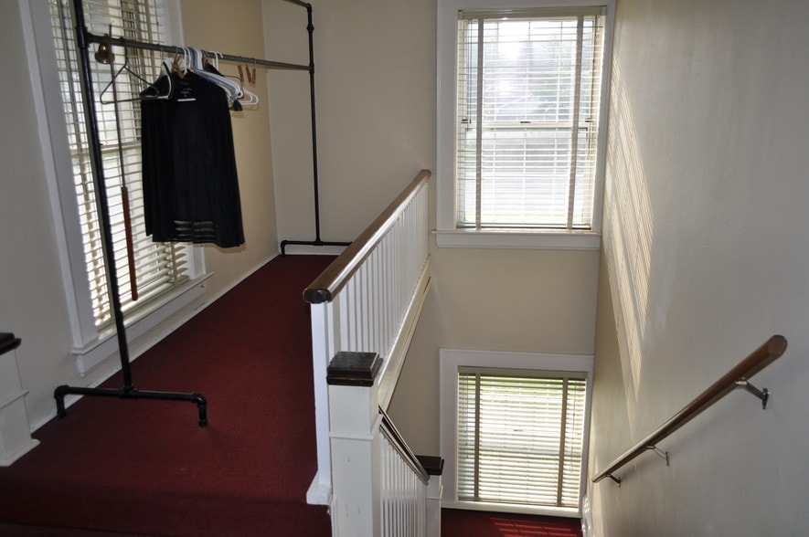 More Photos Of 5502 Noyes Ave, Charleston Specialty For Sale