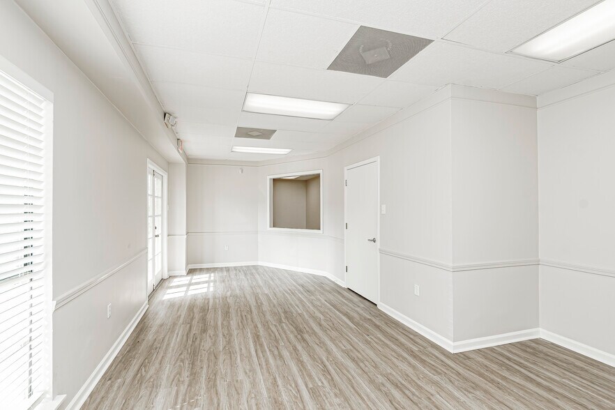 More Photos Of 7423 Picardy Ave, Baton Rouge Medical For Lease