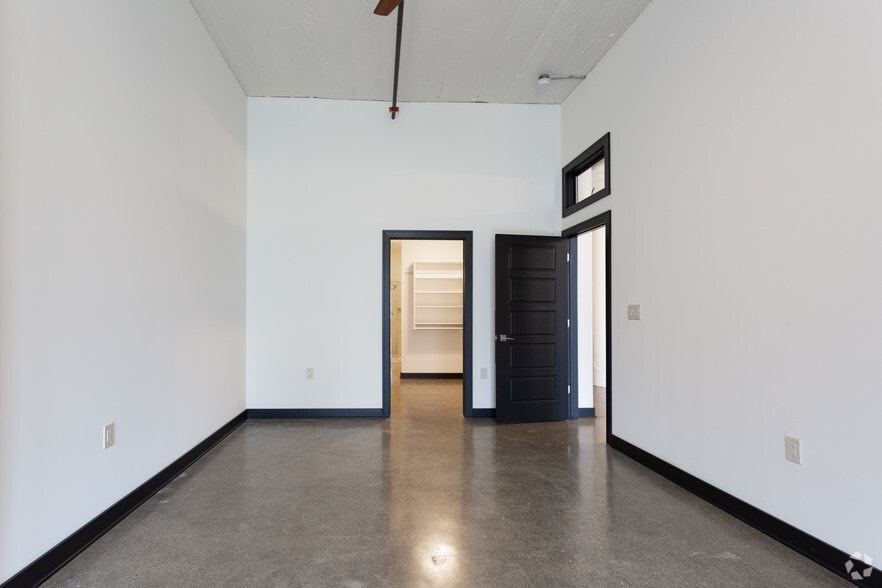 More Photos Of 226 N Water St, Milwaukee Apartments For Sale