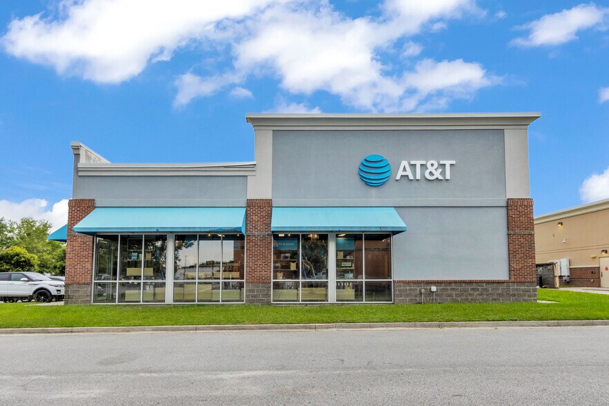 More Photos Of 5440 S Columbia Ave S, Rincon Freestanding For Lease