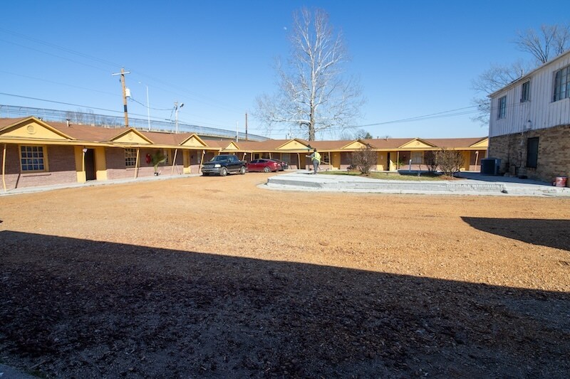 More Photos Of 1220 W 7th St, Texarkana Apartments For Sale