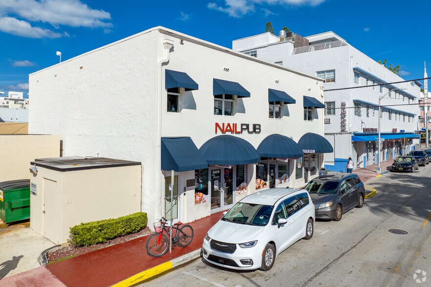 More Photos Of 233-235 11th St, Miami Beach Storefront Retail Residential For Lease