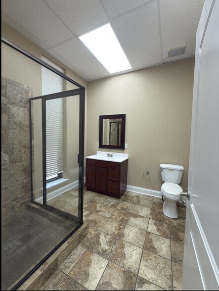 More Photos Of 1030 Wintergap Rd, Oliver Springs Office For Sale