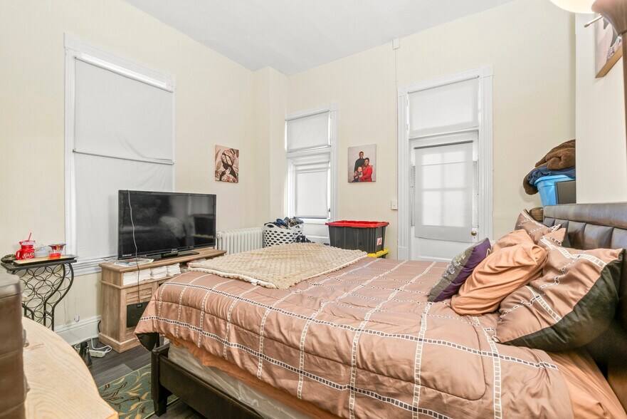 More Photos Of , Baltimore Multifamily For Sale