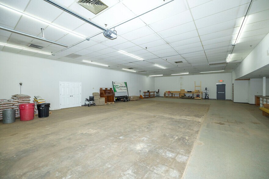 More Photos Of 226 E Ross St, Clearwater Freestanding For Sale