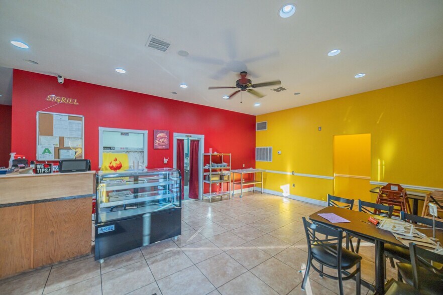 More Photos Of 464 US Highway 51 N, Bardwell Restaurant For Sale