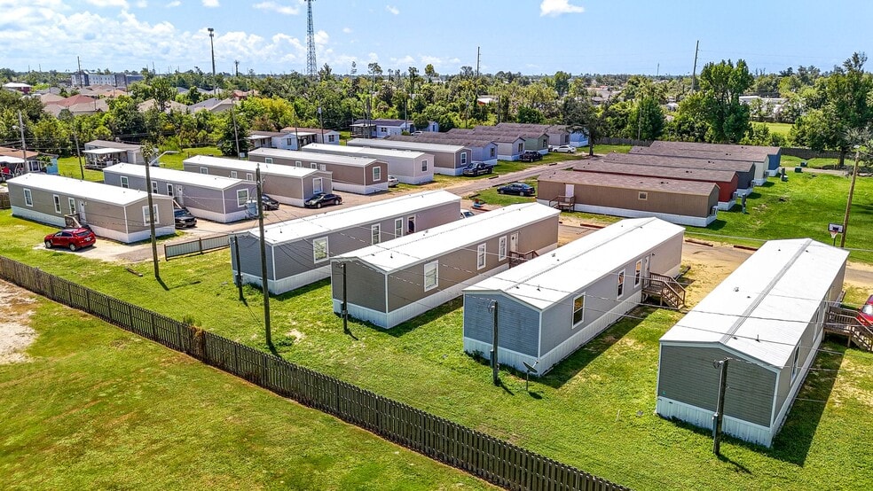 More Photos Of 208 N Highway 22 A, Panama City Manufactured Housing Mobile Home Park For Sale