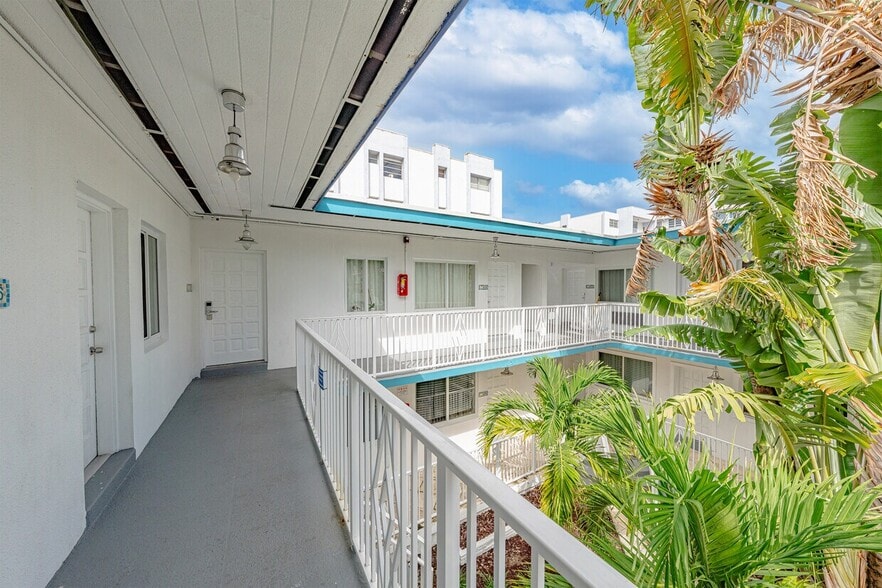 More Photos Of 7710 Harding Ave, Miami Beach Hotel For Sale