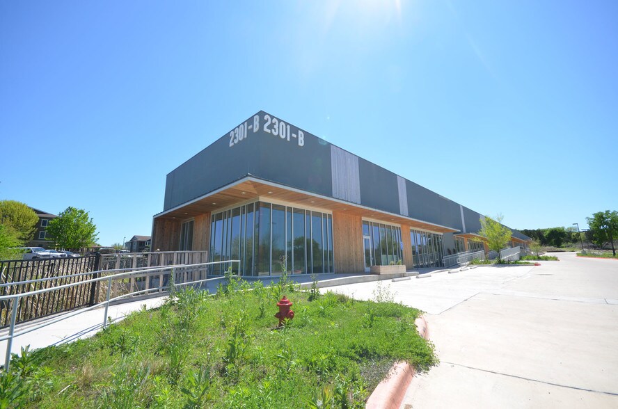 More Photos Of 2301 E Riverside Dr, Austin Unknown For Lease