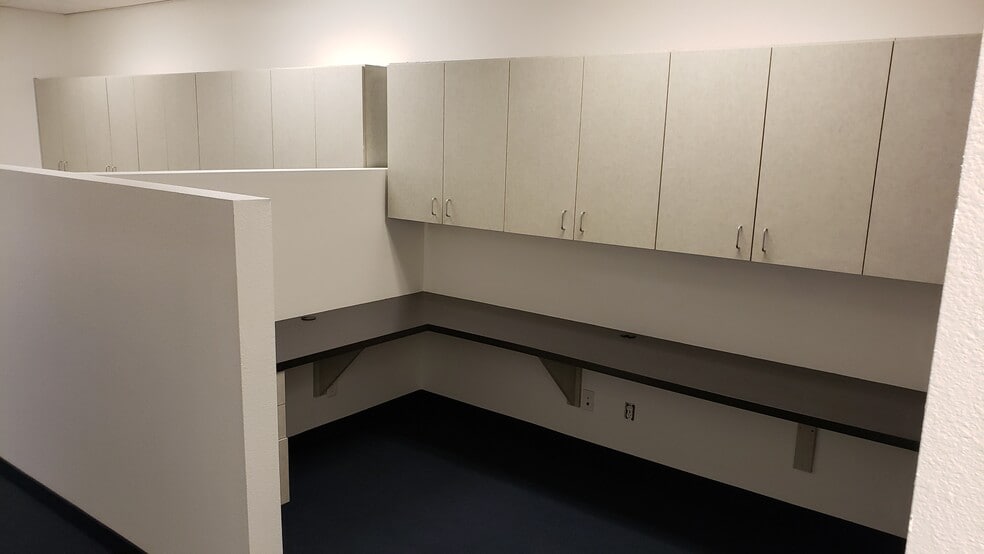 More Photos Of 9960 W Cheyenne Ave, Las Vegas Office For Sale