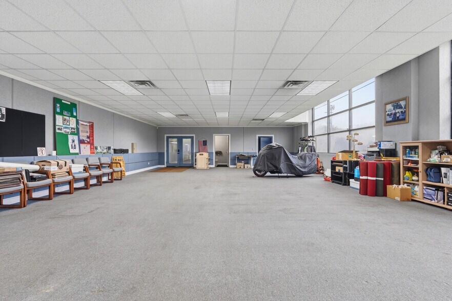More Photos Of 701 Hiawatha Blvd E, Syracuse Warehouse For Sale