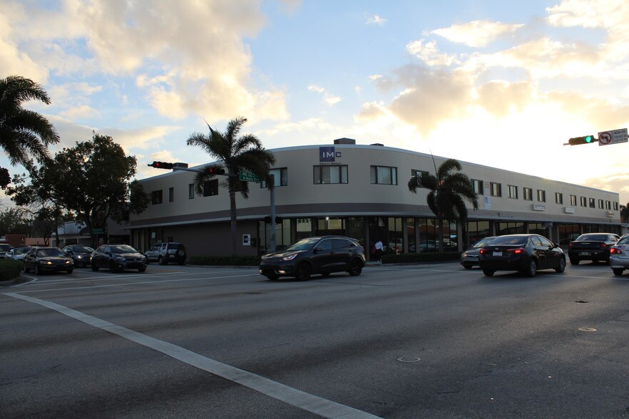More Photos Of 656-696 NE 125th St, North Miami Office For Lease