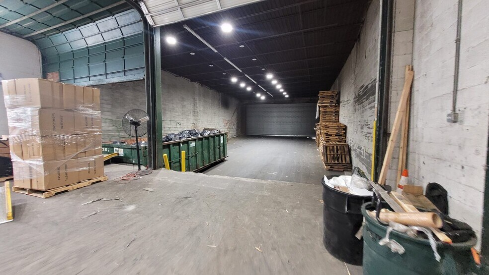 More Photos Of 293-309 Marshall St, Paterson Warehouse For Lease