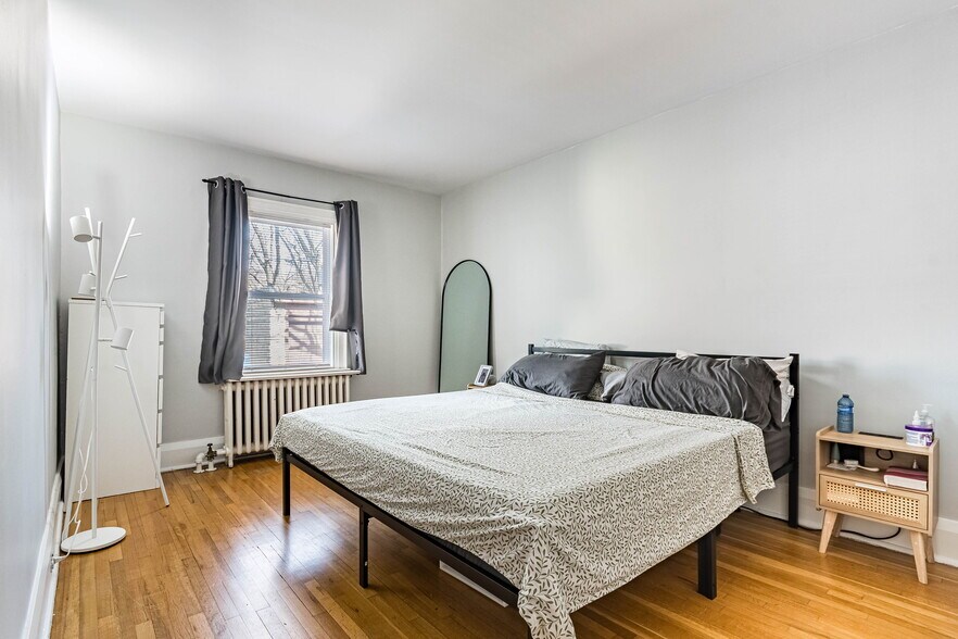 More Photos Of 14 Kilbarry Rd, Toronto Multifamily For Sale