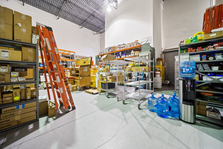 More Photos Of 28294-28310 Constellation Rd, Valencia Light Distribution For Sale