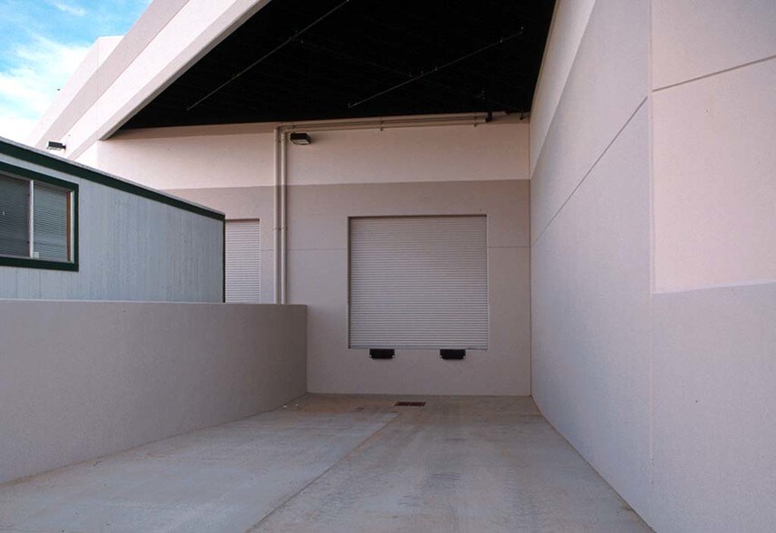 More Photos Of 7400 E Tierra Buena Ln, Scottsdale Light Manufacturing For Lease