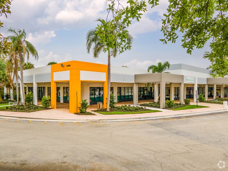 More Photos Of 4400 W Sample Rd, Coconut Creek Unknown For Lease