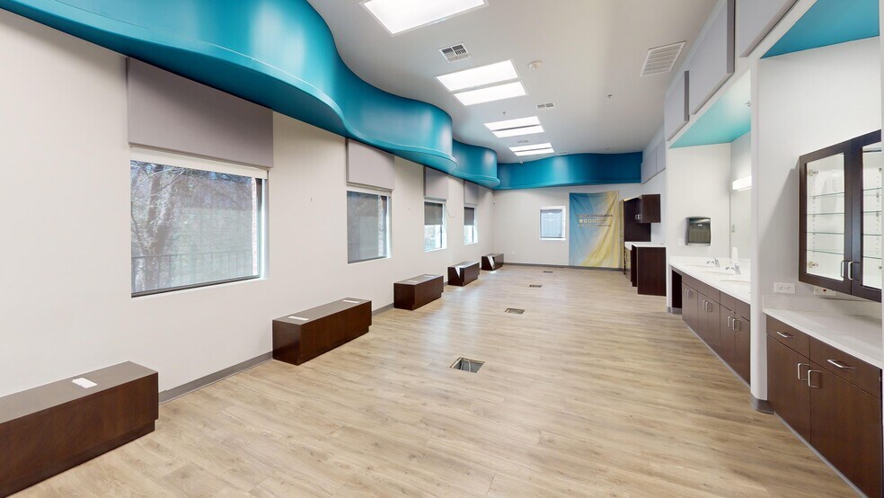 More Photos Of 5341 W University Dr, McKinney Medical For Sale